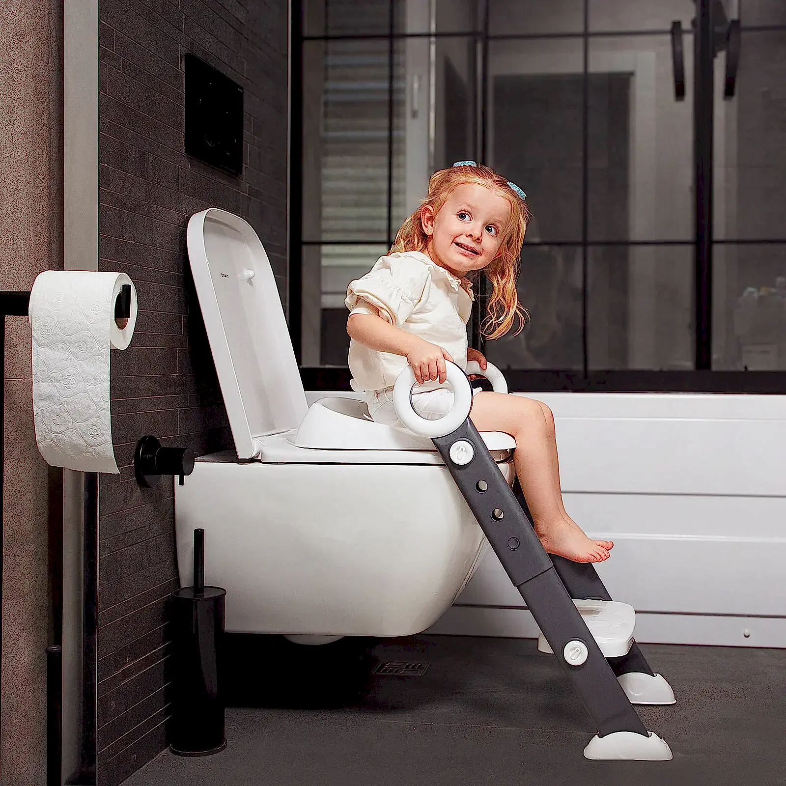 BabyJem Basamaklı ve Katlanır Klozet Adaptörü Bej