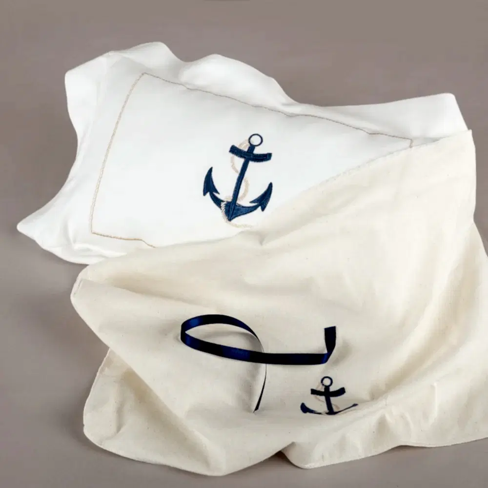 ChiMayys Baby Asil Marin Nakışlı Köşeli Dekoratif Yastık