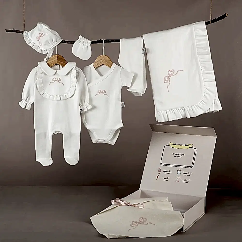 ChiMayys Baby Nazenin Pembe Fiyonk Nakışlı Ekru Tığ İşi Süslemeli Organik 6'lı Hastane Çıkışı Beyaz